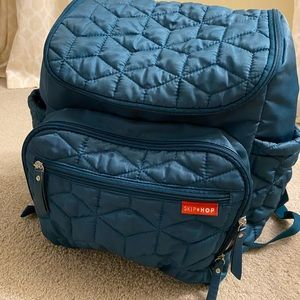 Skip hop Forma diaper backpack with wipe holder